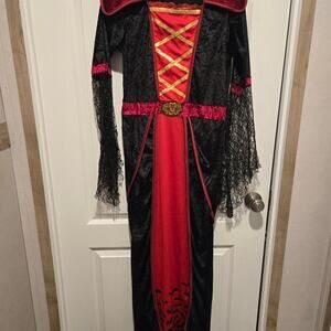 Black and red vampire queen